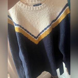 American Eagle crew sweater in sz Lg